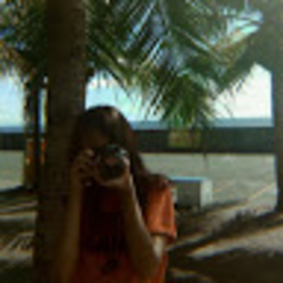 Meet your Posher, Fria - Picture 1 of 1